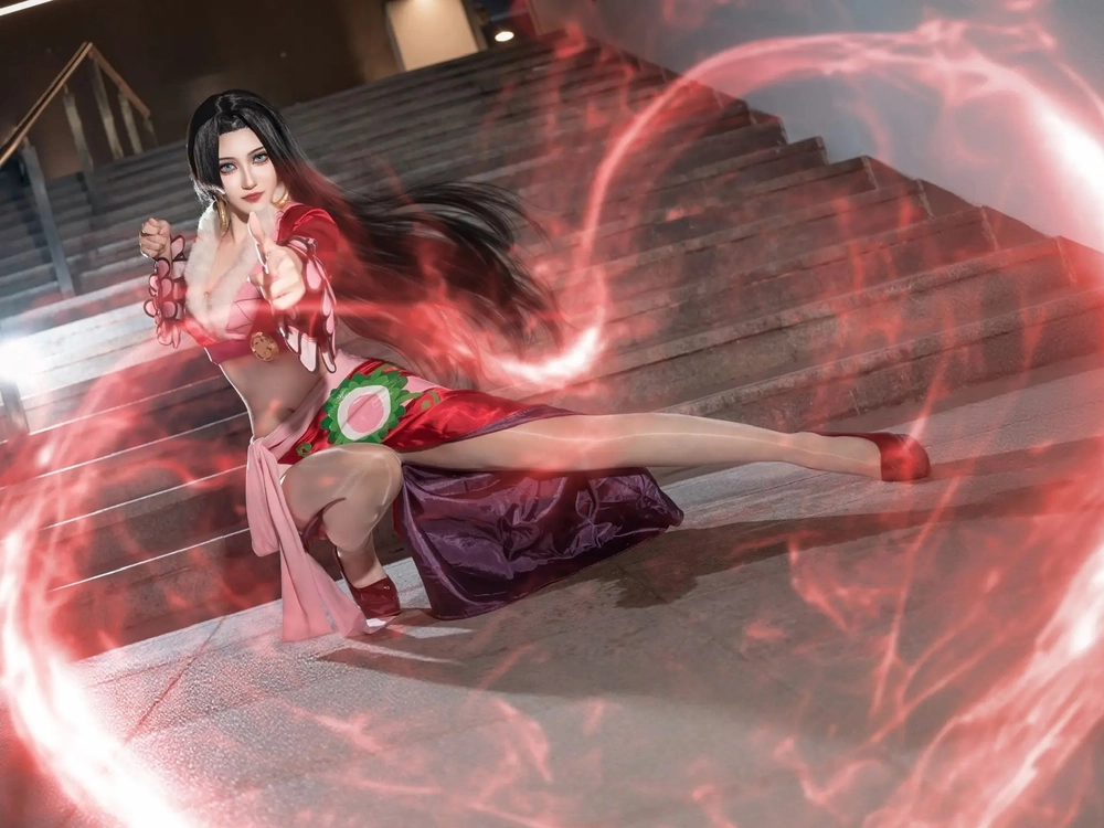 cosplay boa hancock hút mắt
