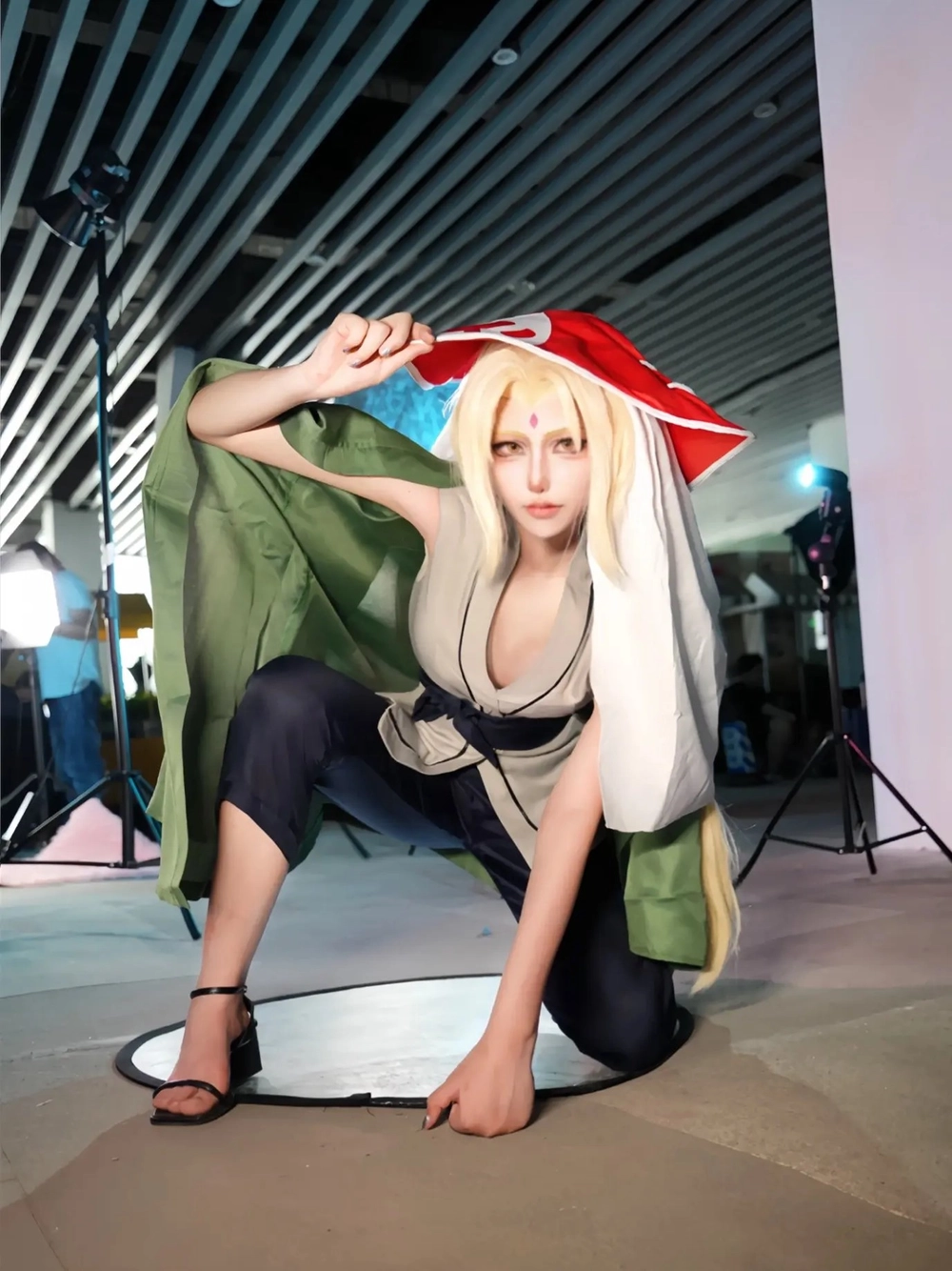 naruto cosplay tsunade nữ quyền