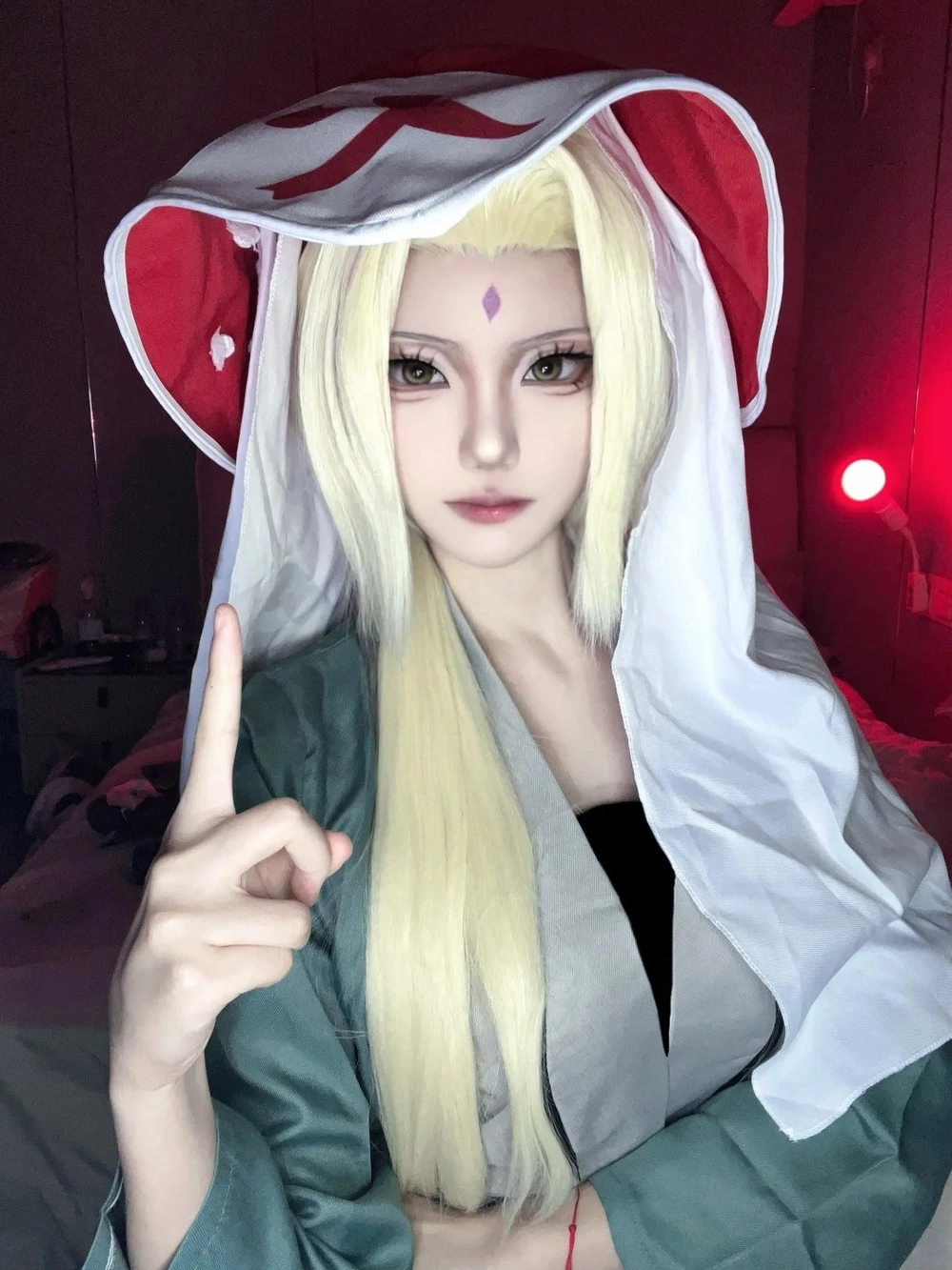 cosplay tsunade mặt giống nhân vật