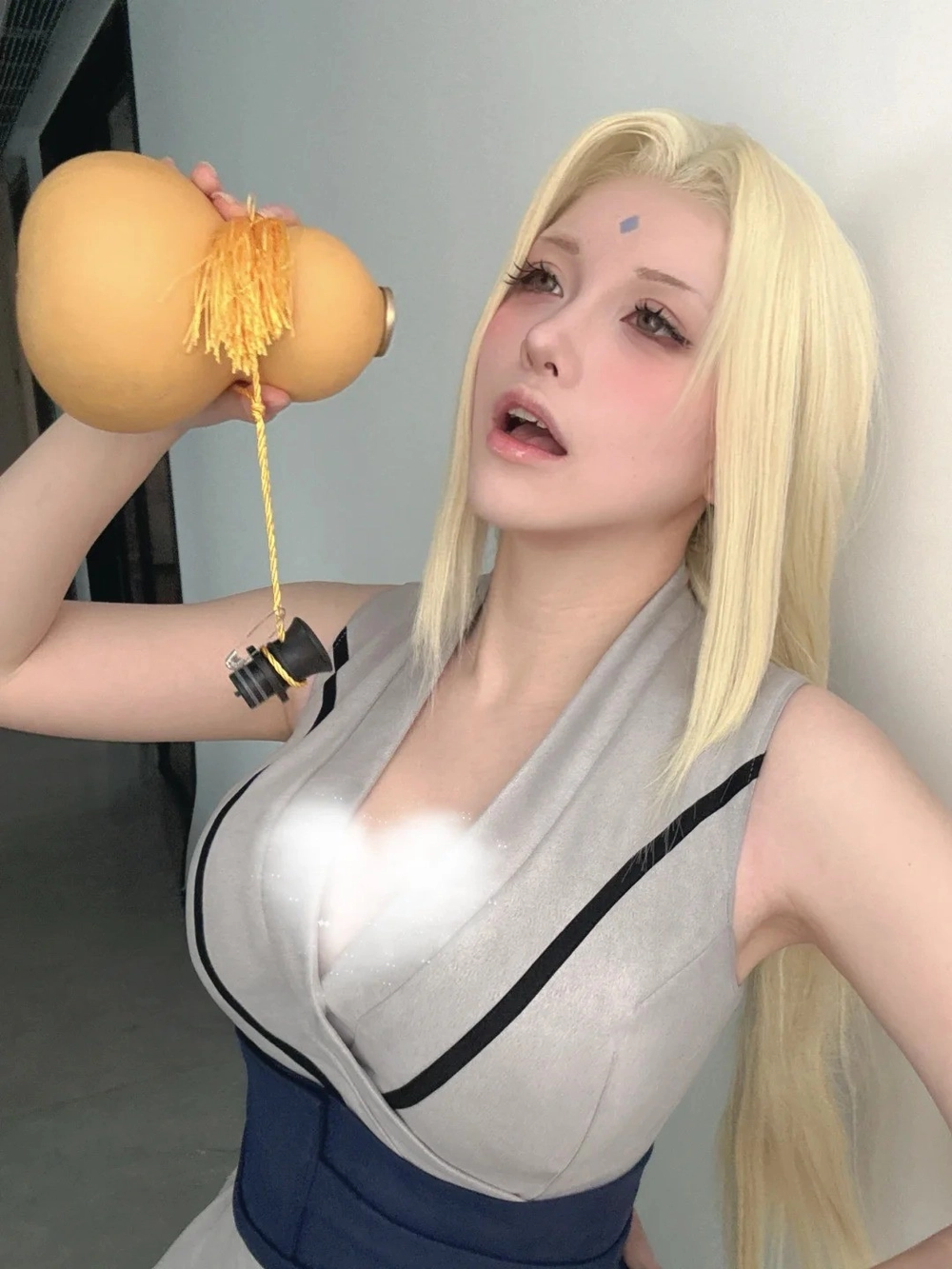 anime cosplay tsunade ấn tượng
