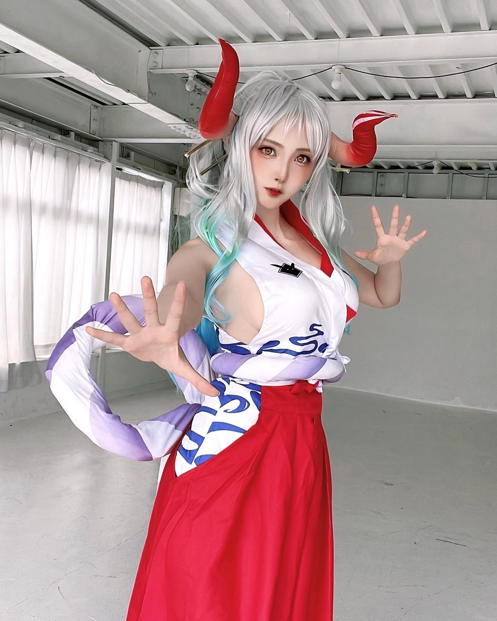 ảnh one piece cosplay yamato quyến rũ 