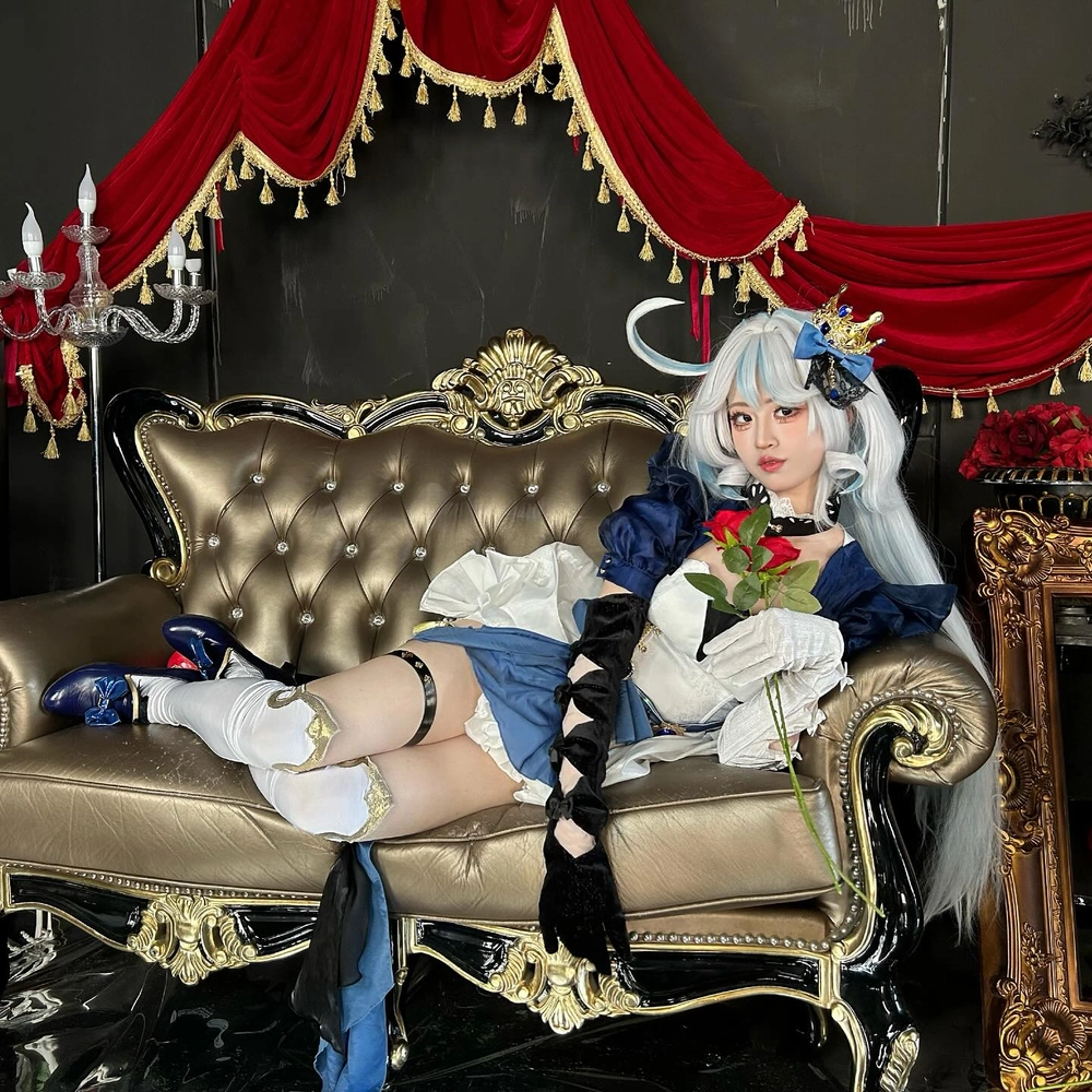 ảnh furina cosplay cute hút mắt 