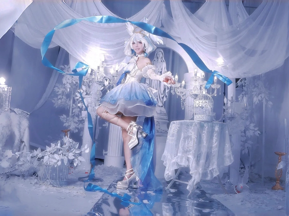 hình furina mermaid cosplay phong cách huyền thoại 