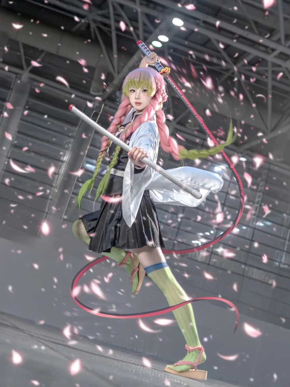 ảnh cosplay ngầu mitsuri 