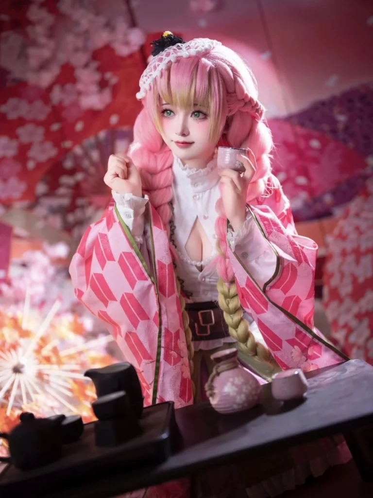 ảnh cosplay Mitsuri thần thái