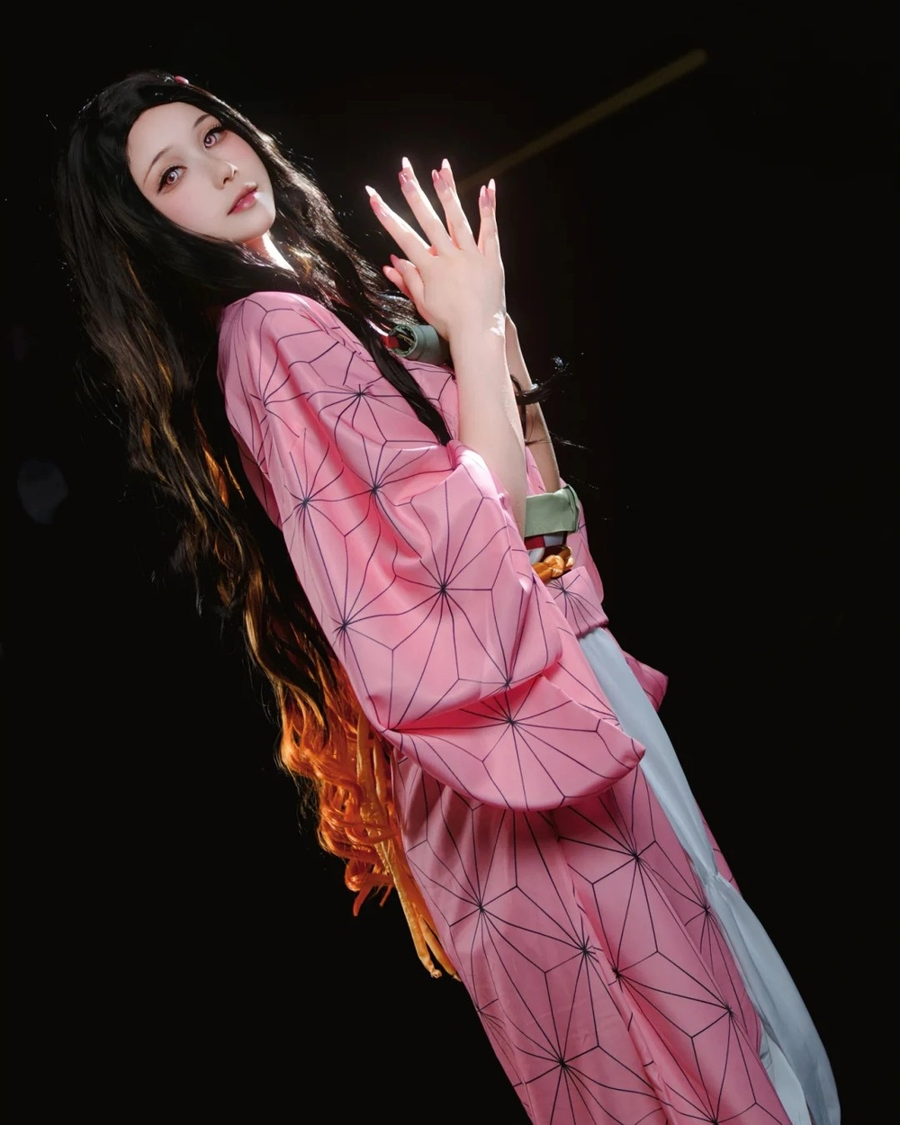 hình ảnh cosplay nezuko hoá quỷ 