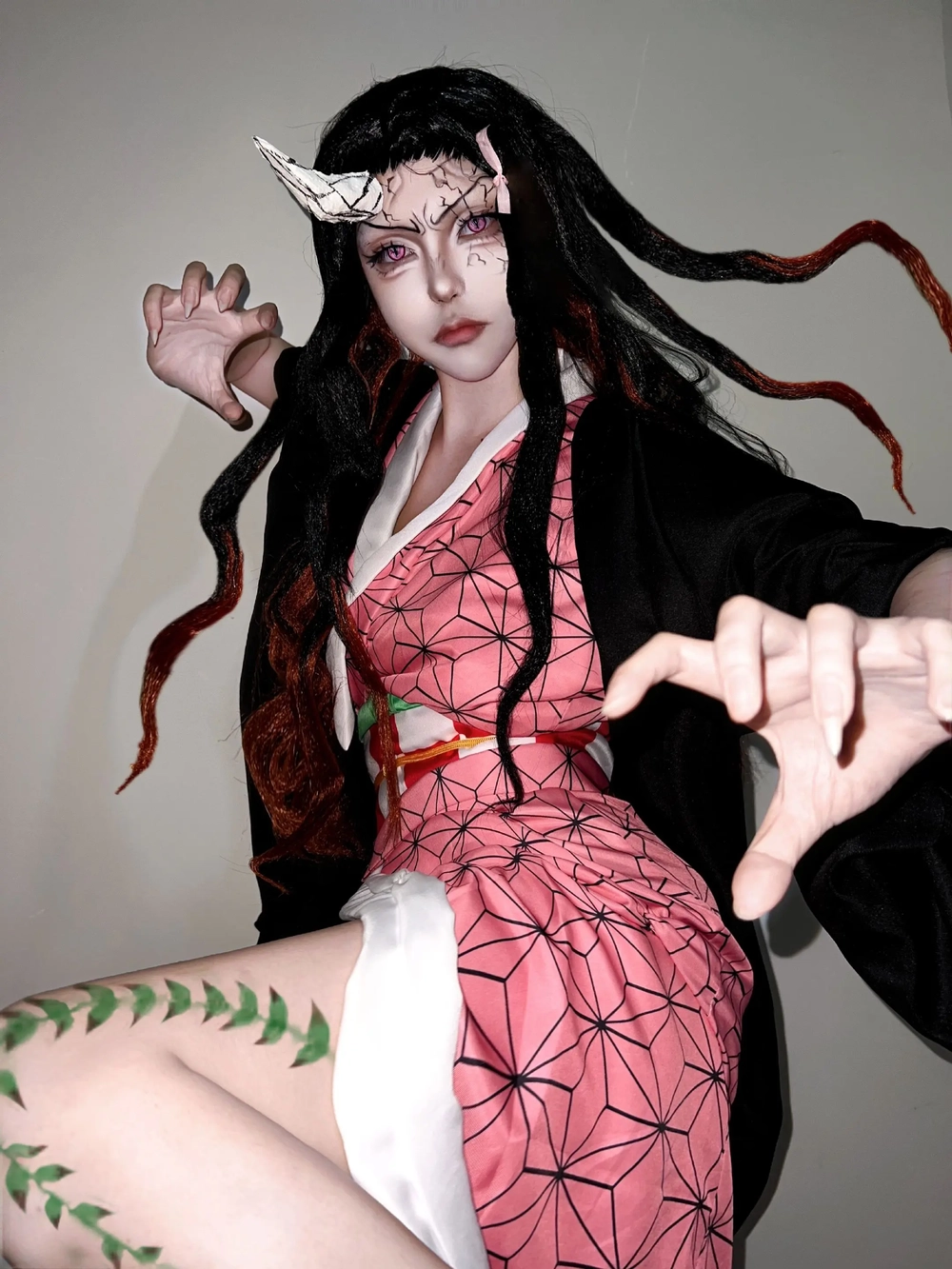 ảnh cosplay nezuko kimetsu no yaiba gợi cảm 