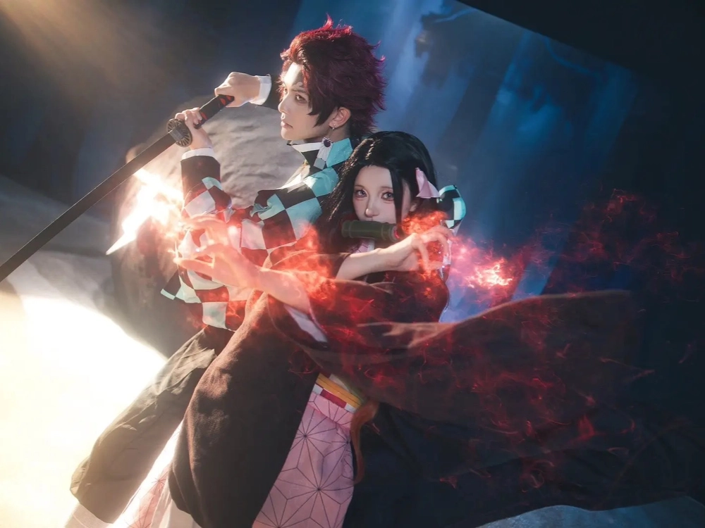 ảnh cosplay kamado nezuko x tanjiro 