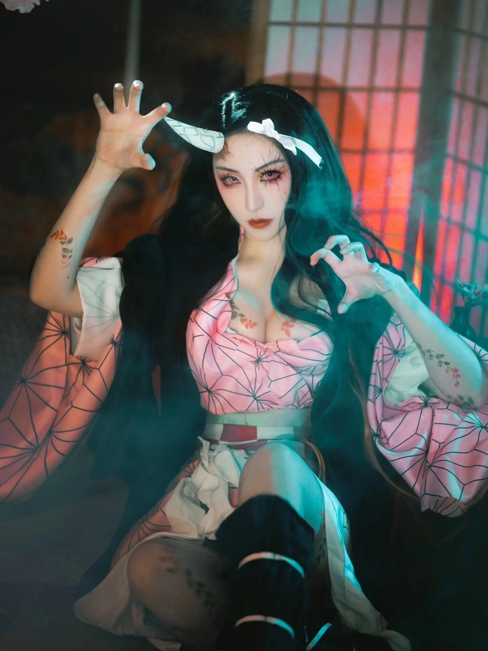 cosplay nezuko biểu cảm lạnh lùng 