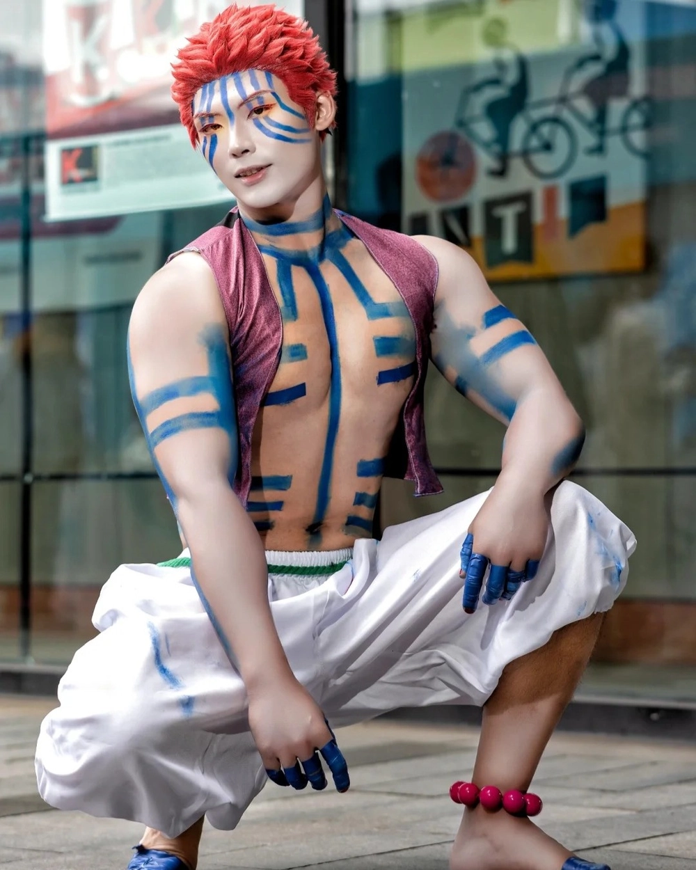 cosplay akaza thần thái cuốn hút