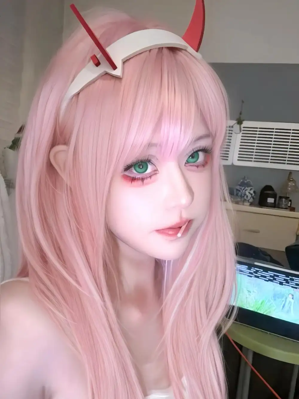 ảnh cosplay zero two
