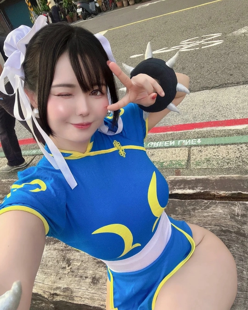 black chun li cosplay hd