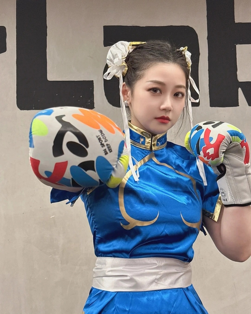 chun li cosplay bikini cực ngầu