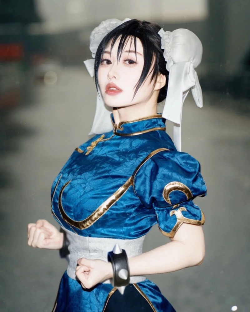 hot chun li cosplay ấn tượng
