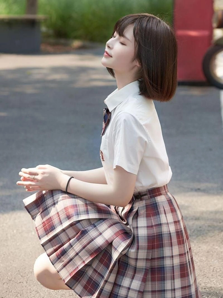 cosplay học sinh xinh đẹp