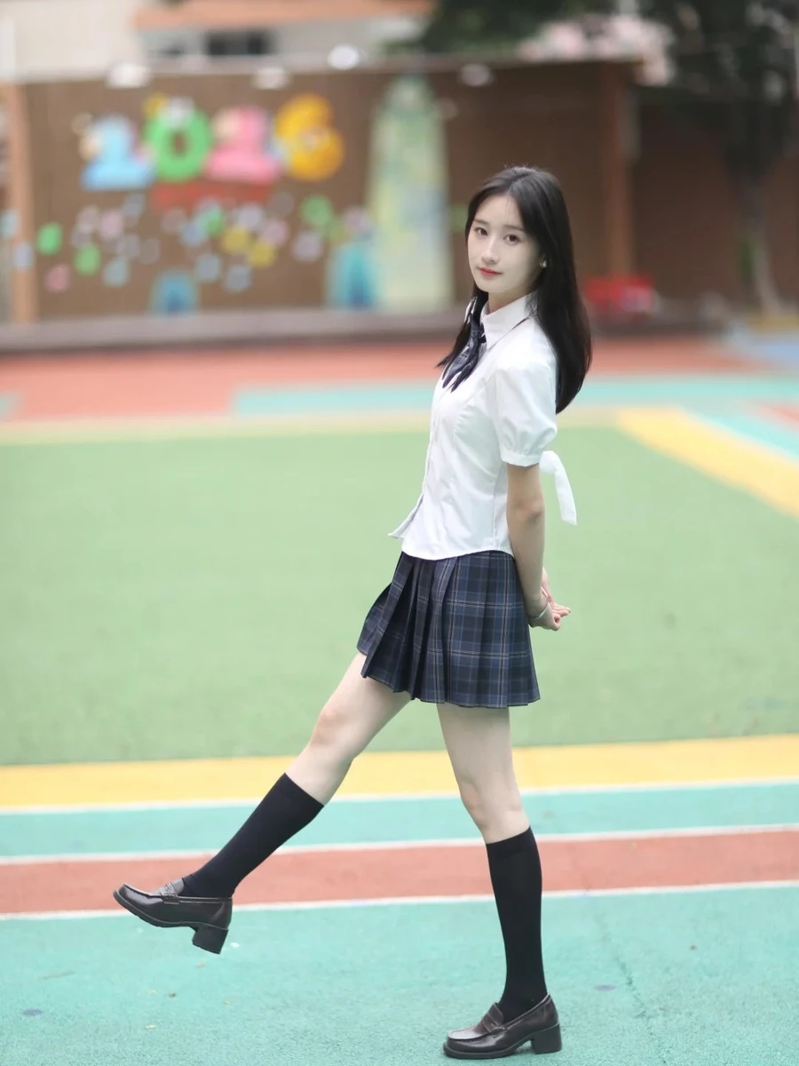 cosplay học sinh