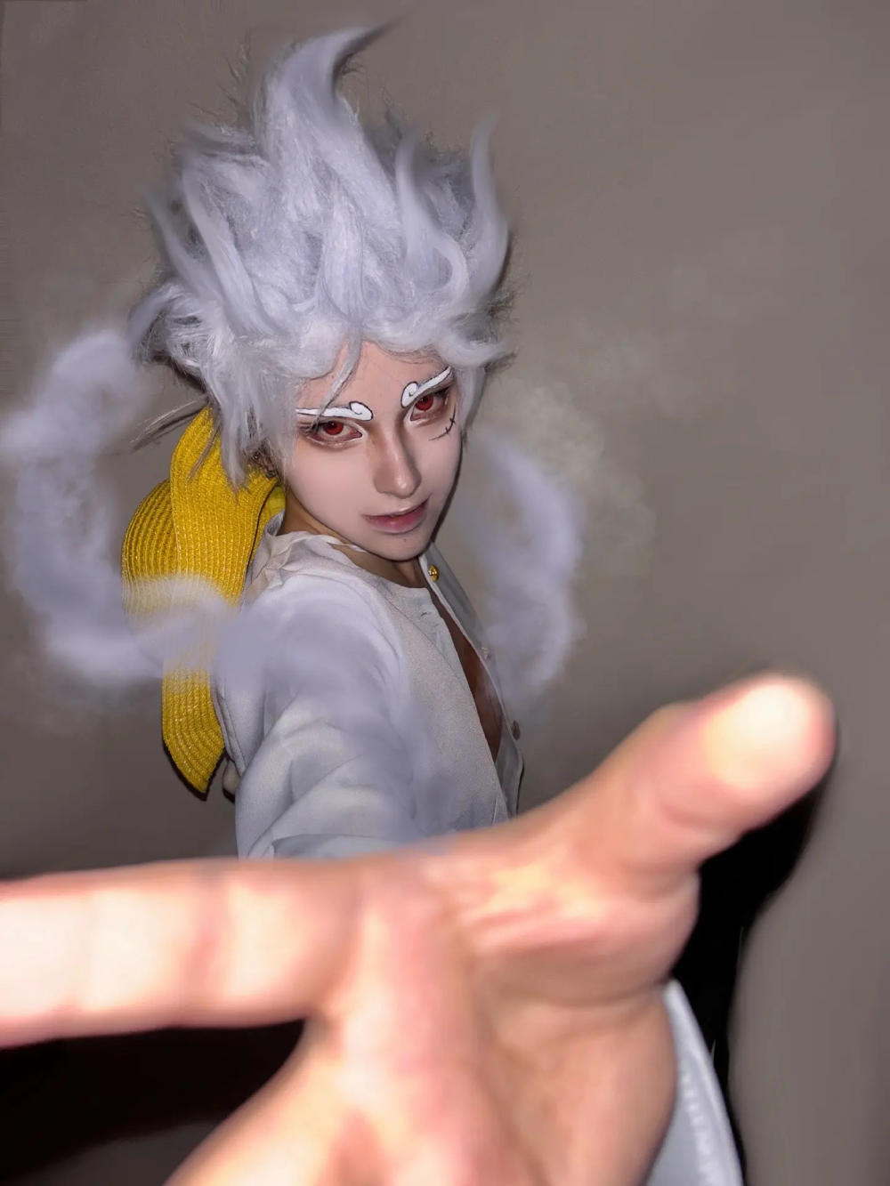 hình luffy cosplay gear 5