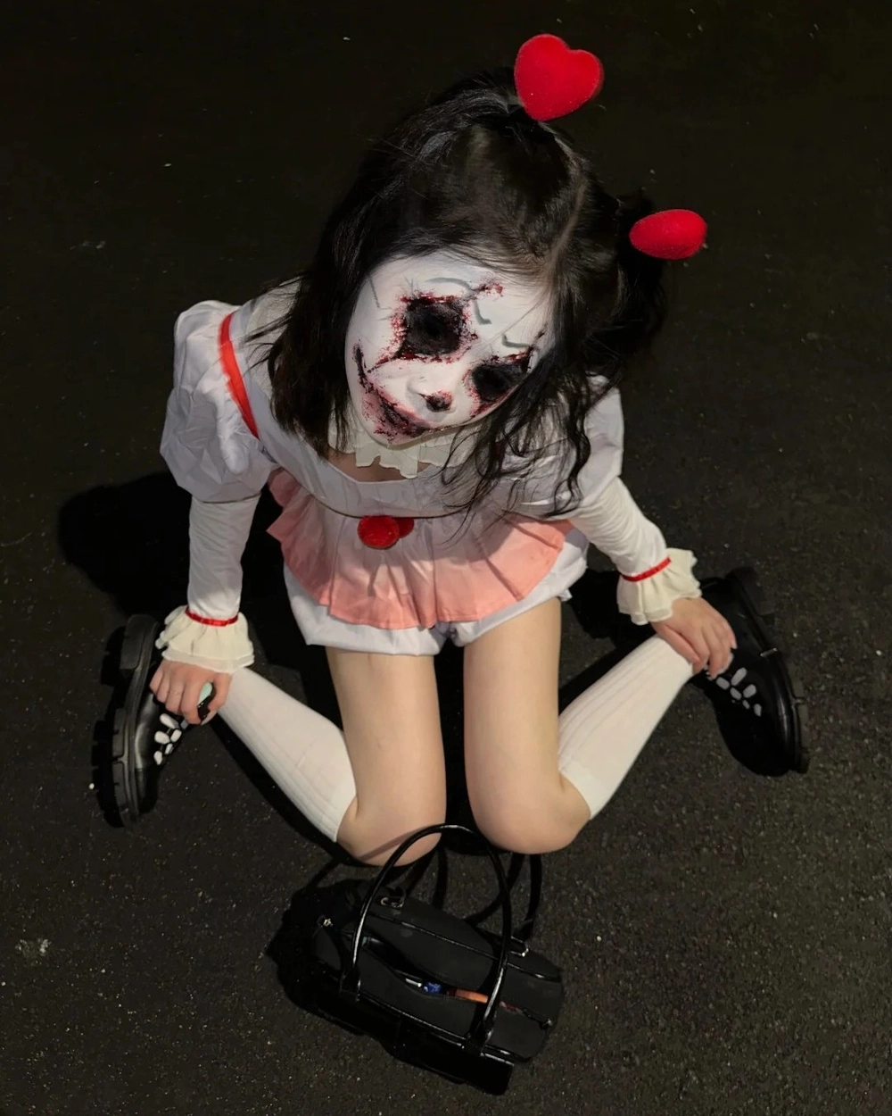 cosplay bé gái ma đáng yêu