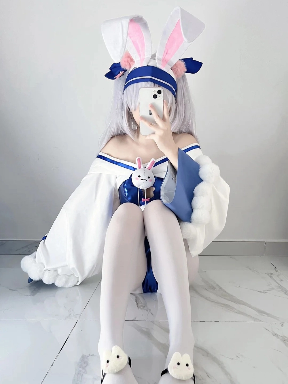 cosplay hầu gái thỏ cute