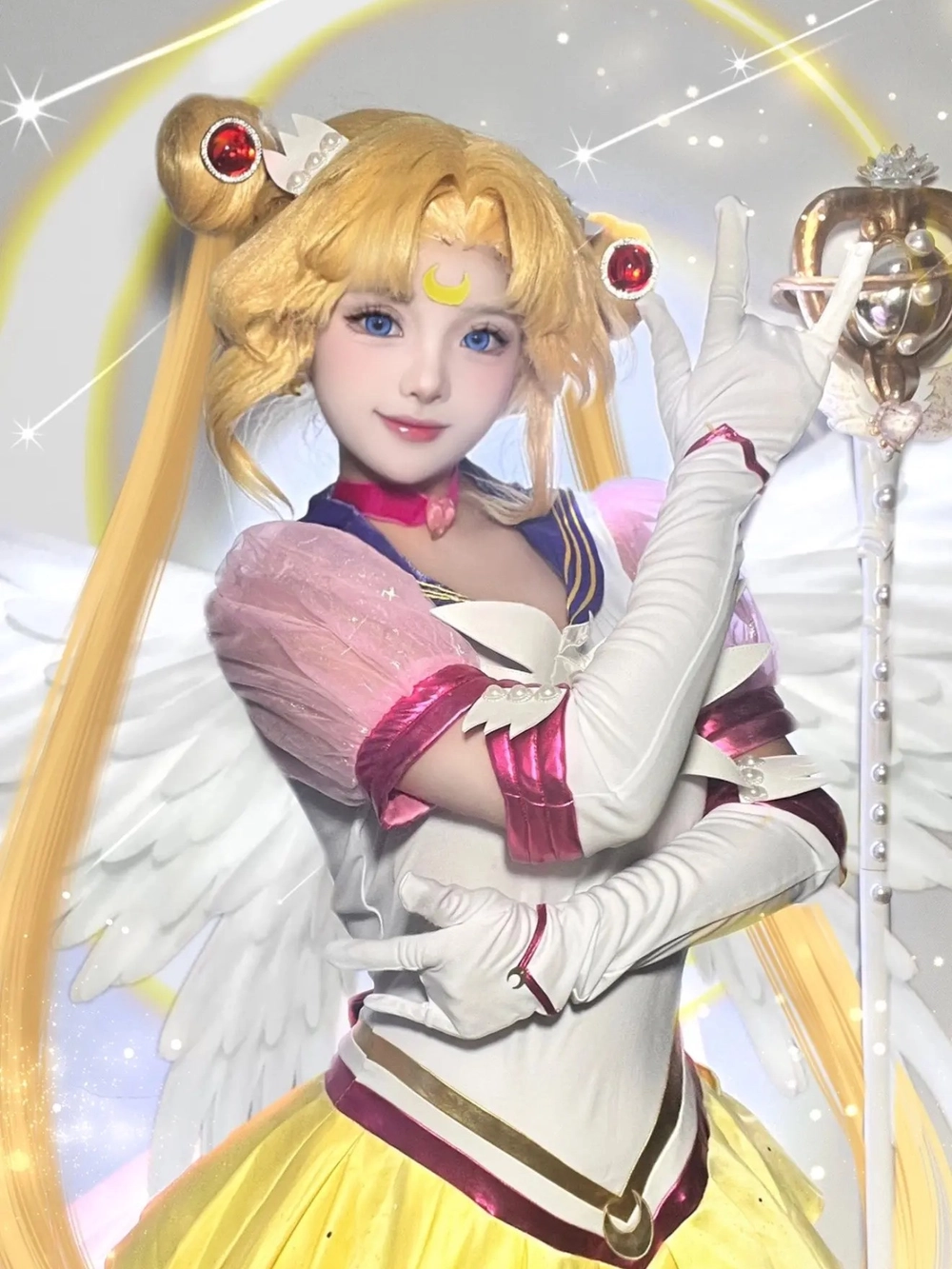 hình cosplay phong cách thủy thủ mặt trăng