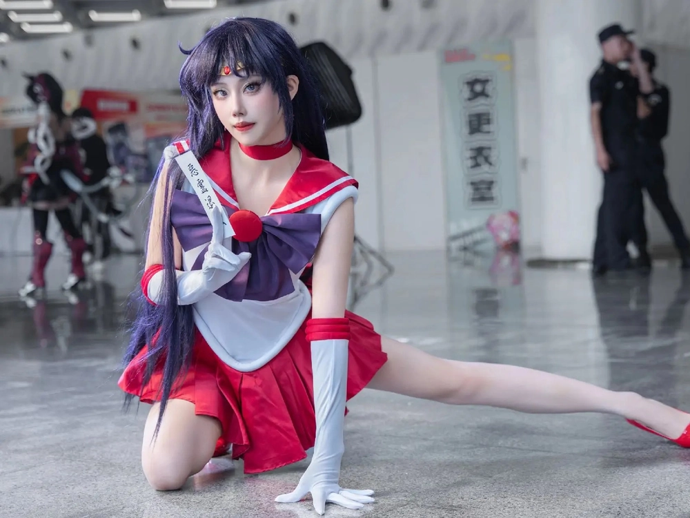 ảnh cosplay hóa trang thủy thủ mặt trăng