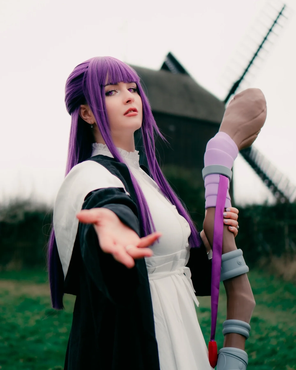 cosplay bộ váy fern