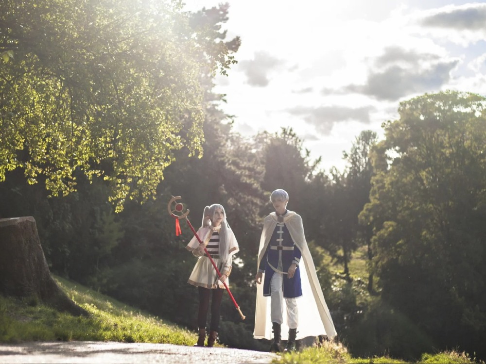 ảnh frieren cosplay