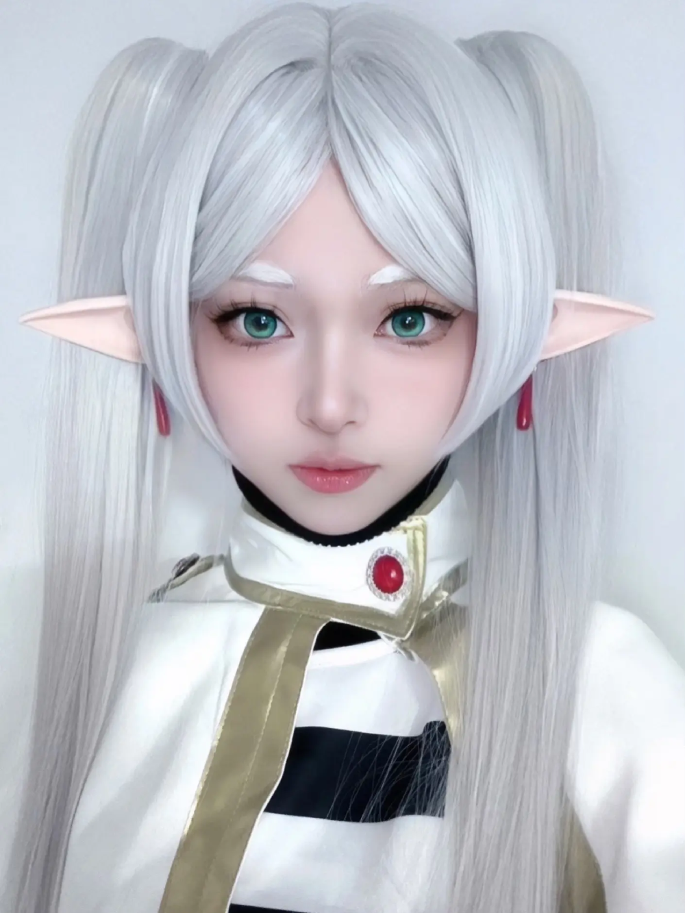 anime cosplay với frieren