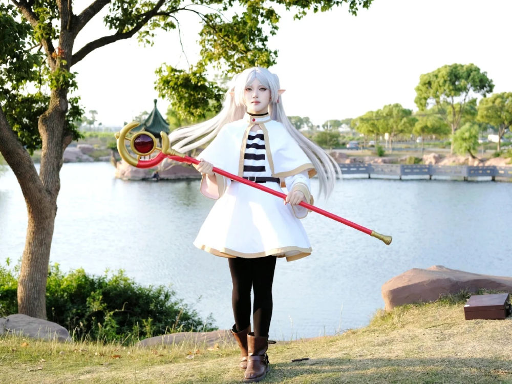 cosplay sousou no frieren tạo hình đẹp 