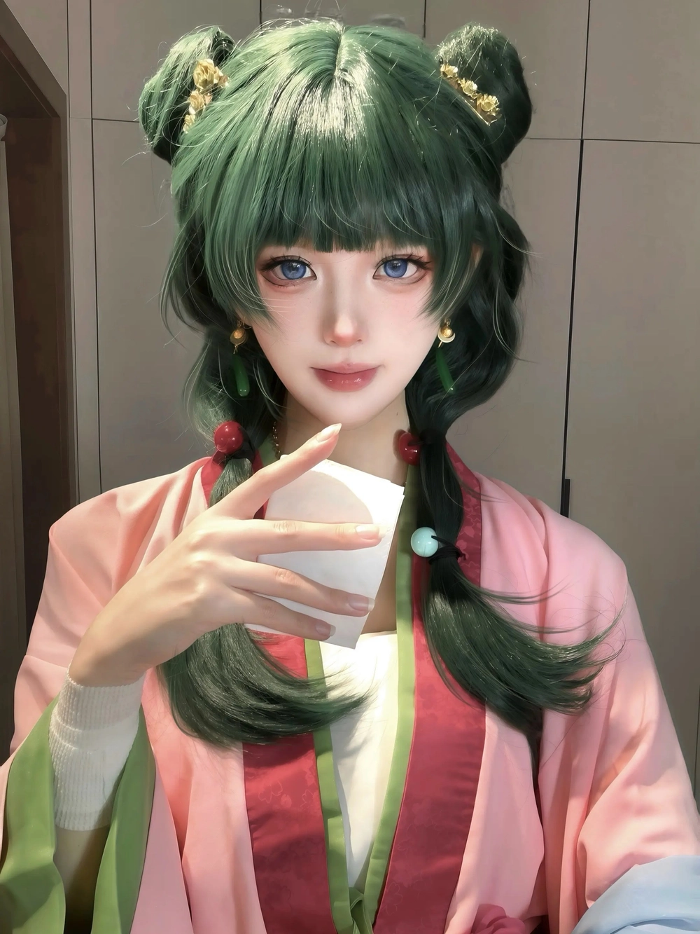 hình cosplay anime maomao