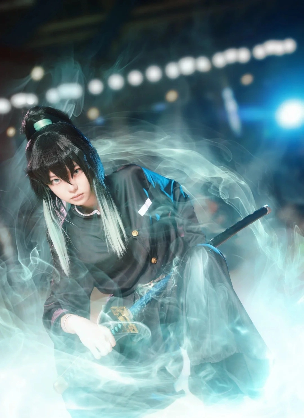 hình muichiro cosplay hơi thở của sương mù