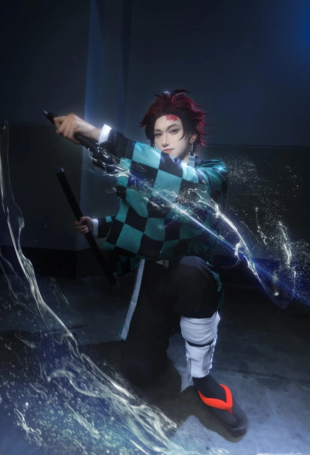 tanjiro cosplay ngầu lạ 