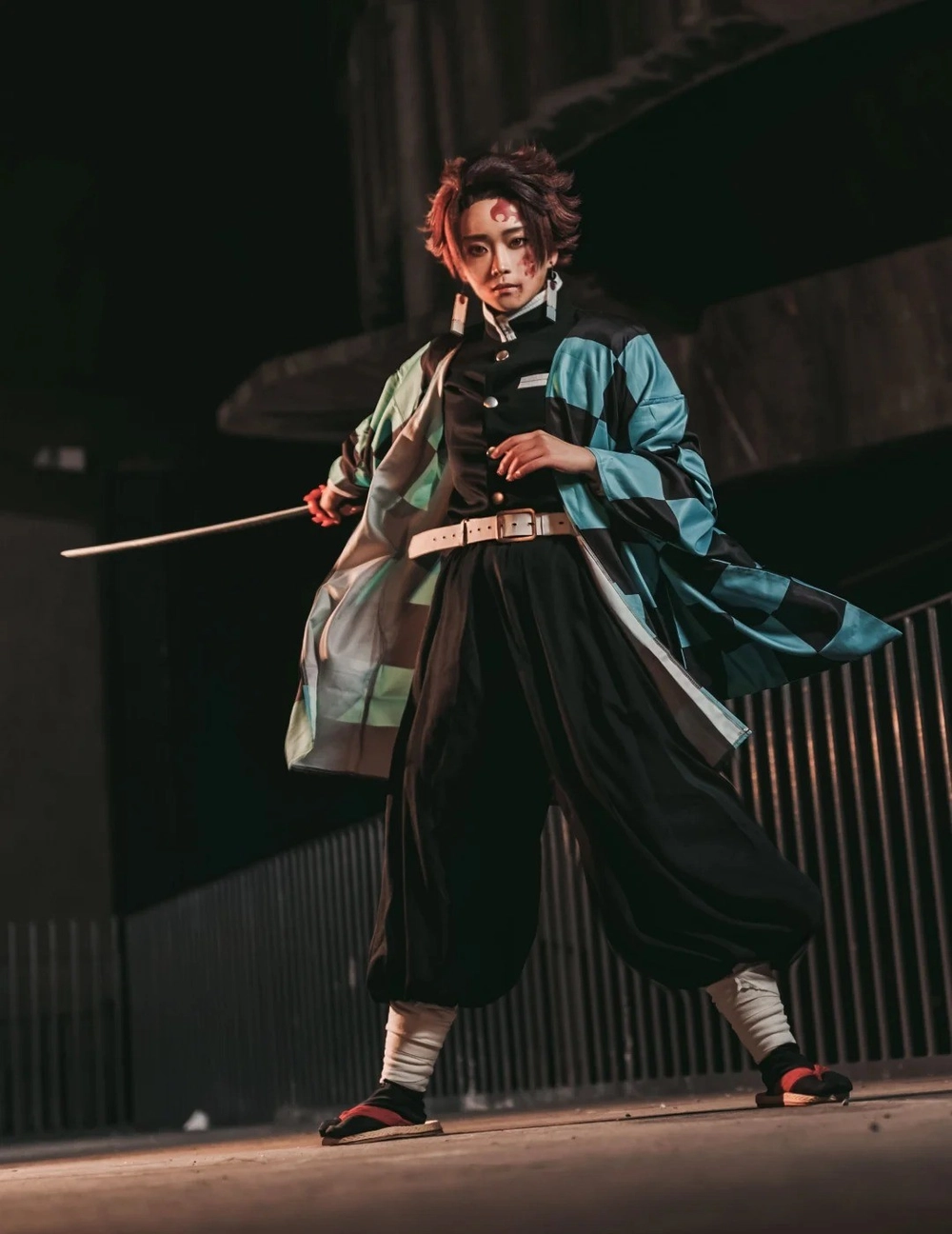 demon slayer tanjiro cosplay ngầu 