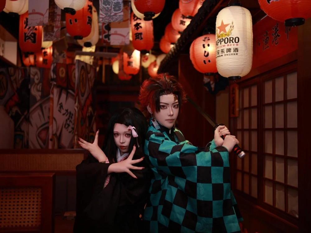 ảnh tanjiro kamado và nezuko cosplay ngầu