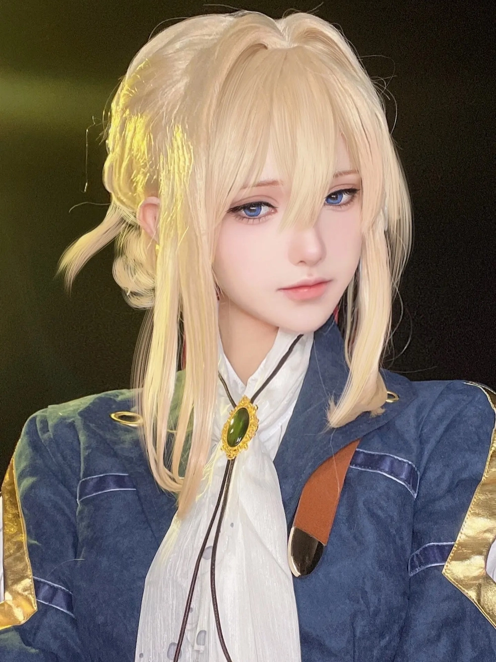 ảnh nhân vật violet evergarden cosplay