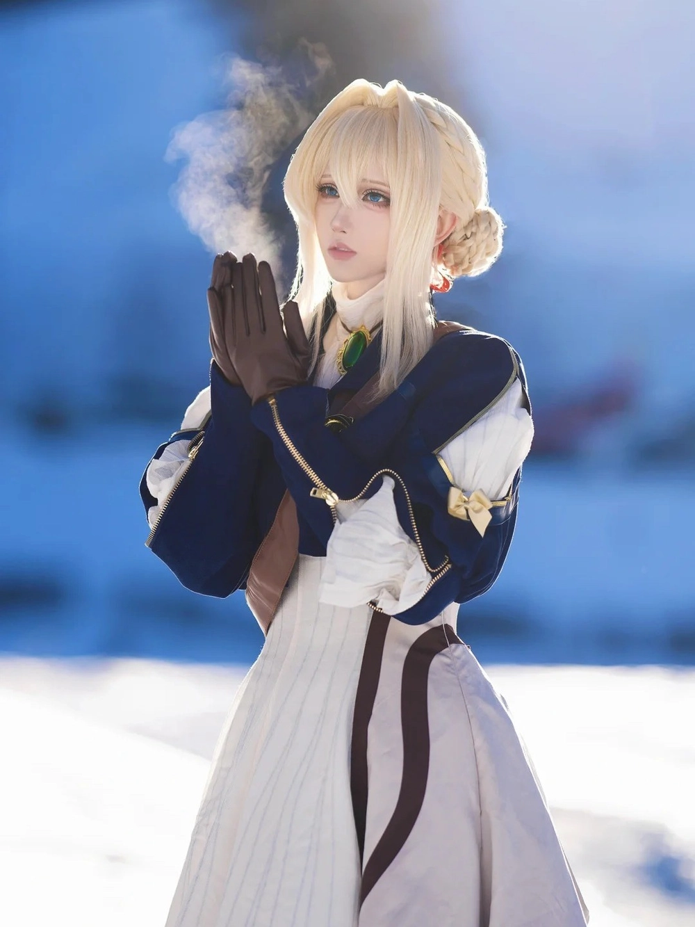 ảnh violet evergarden cosplay màu pastel
