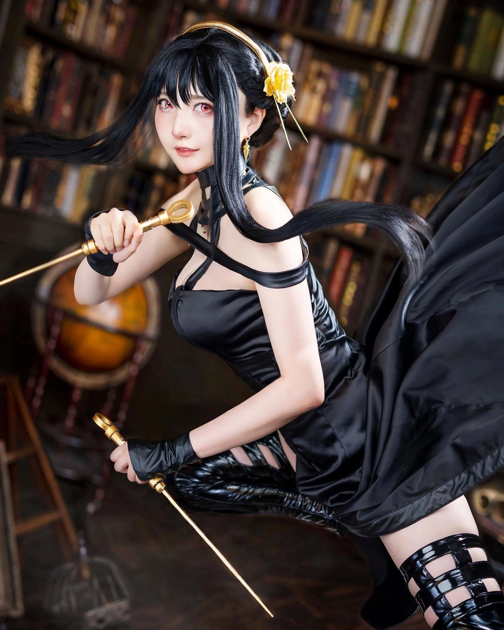 yor forger cosplay gợi cảm