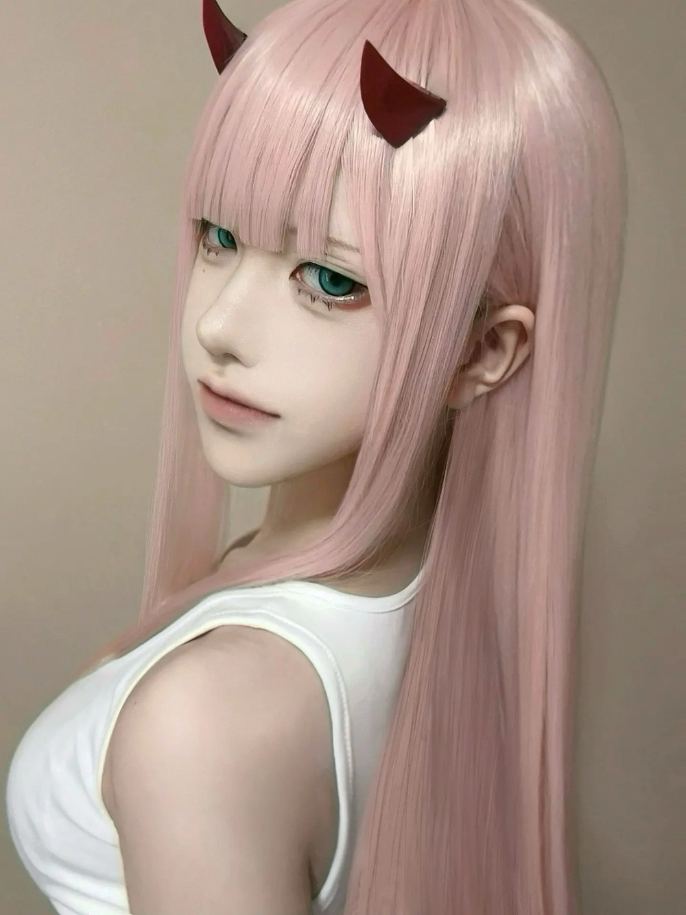 zero two cosplay đẹp hút mắt