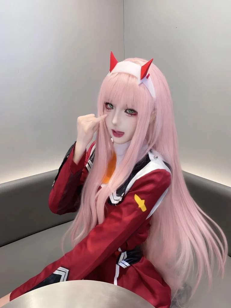 hình cosplay anime zero two cực chất
