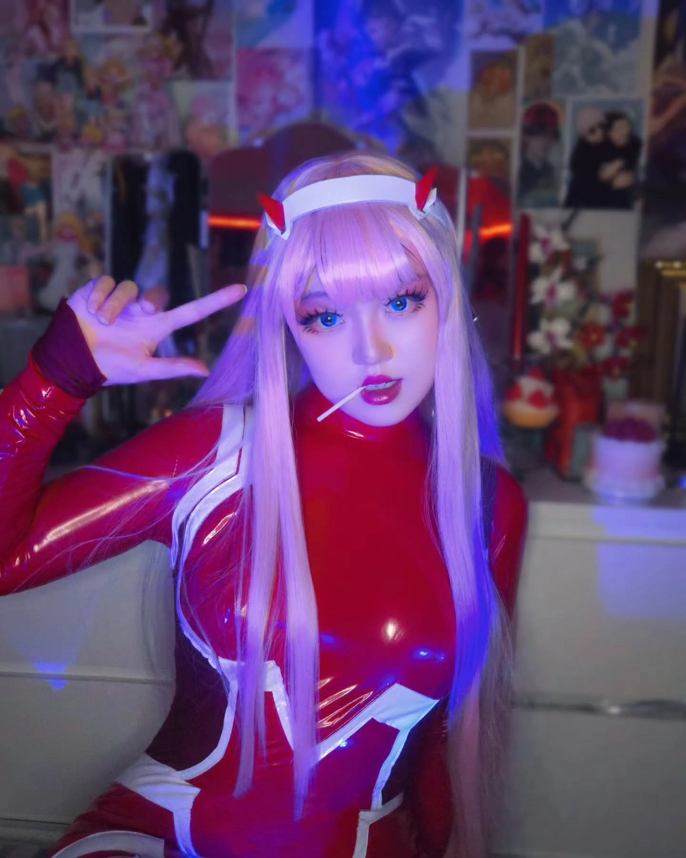 ảnh hóa trang anime zero two