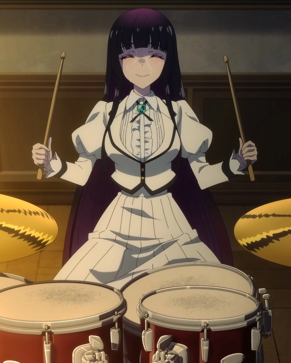 ảnh Otoha Kurogane đánh trống