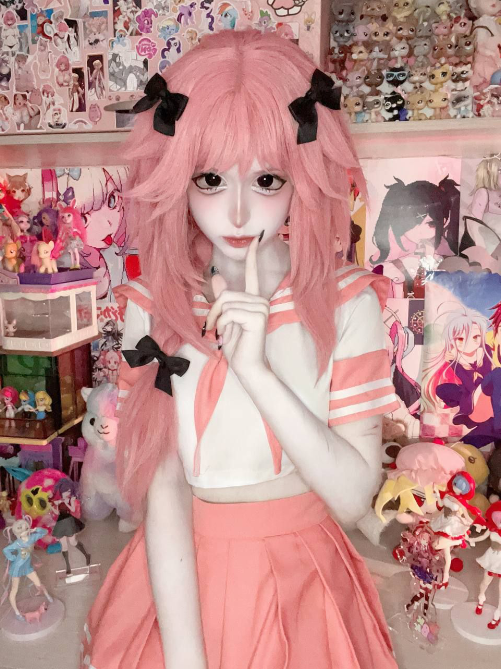 ảnh cosplay Astolfo phối đồ độc đáo