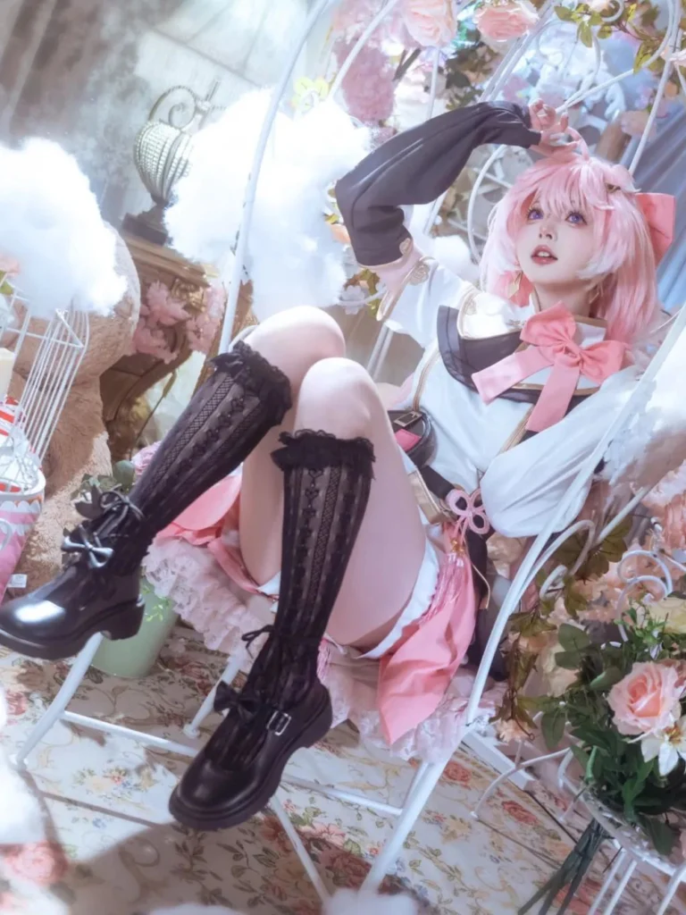 hình cosplay nhân vật Astolfo