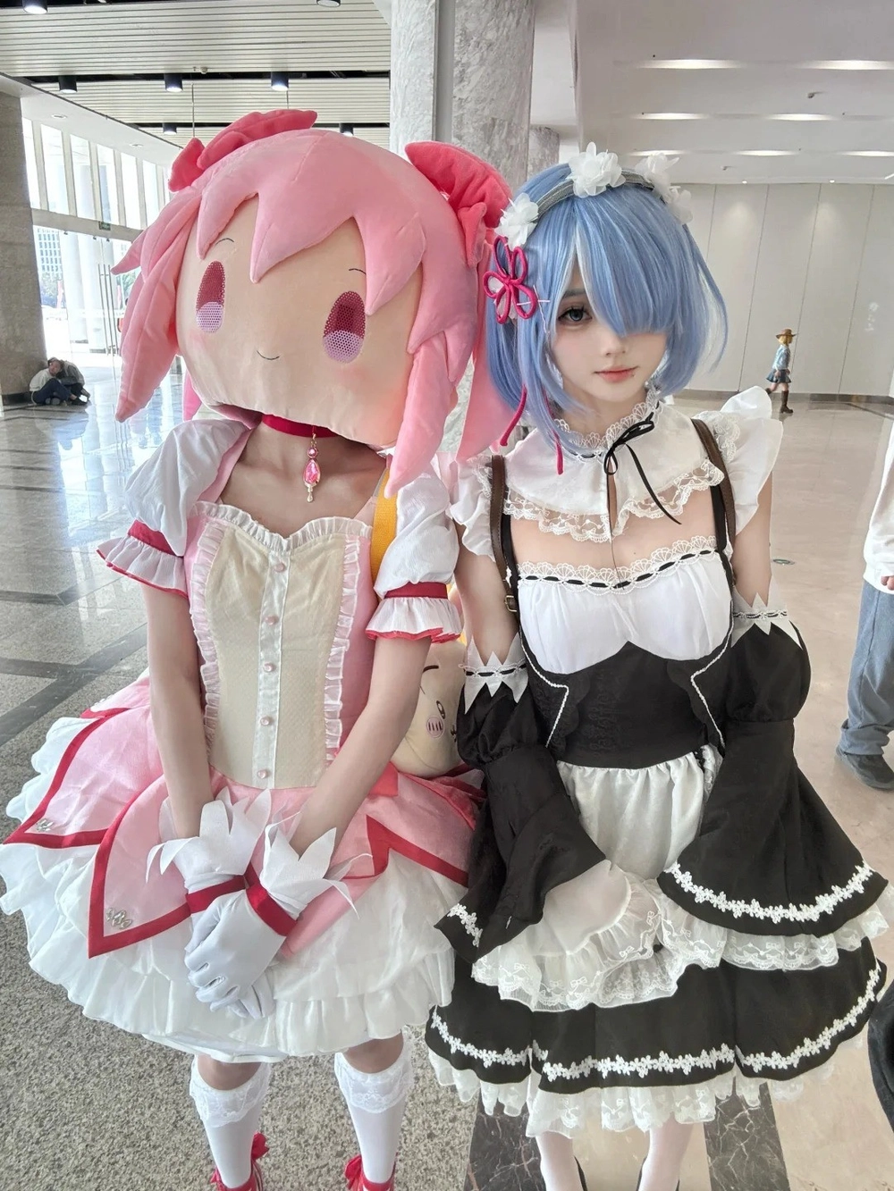 cosplay rem 8