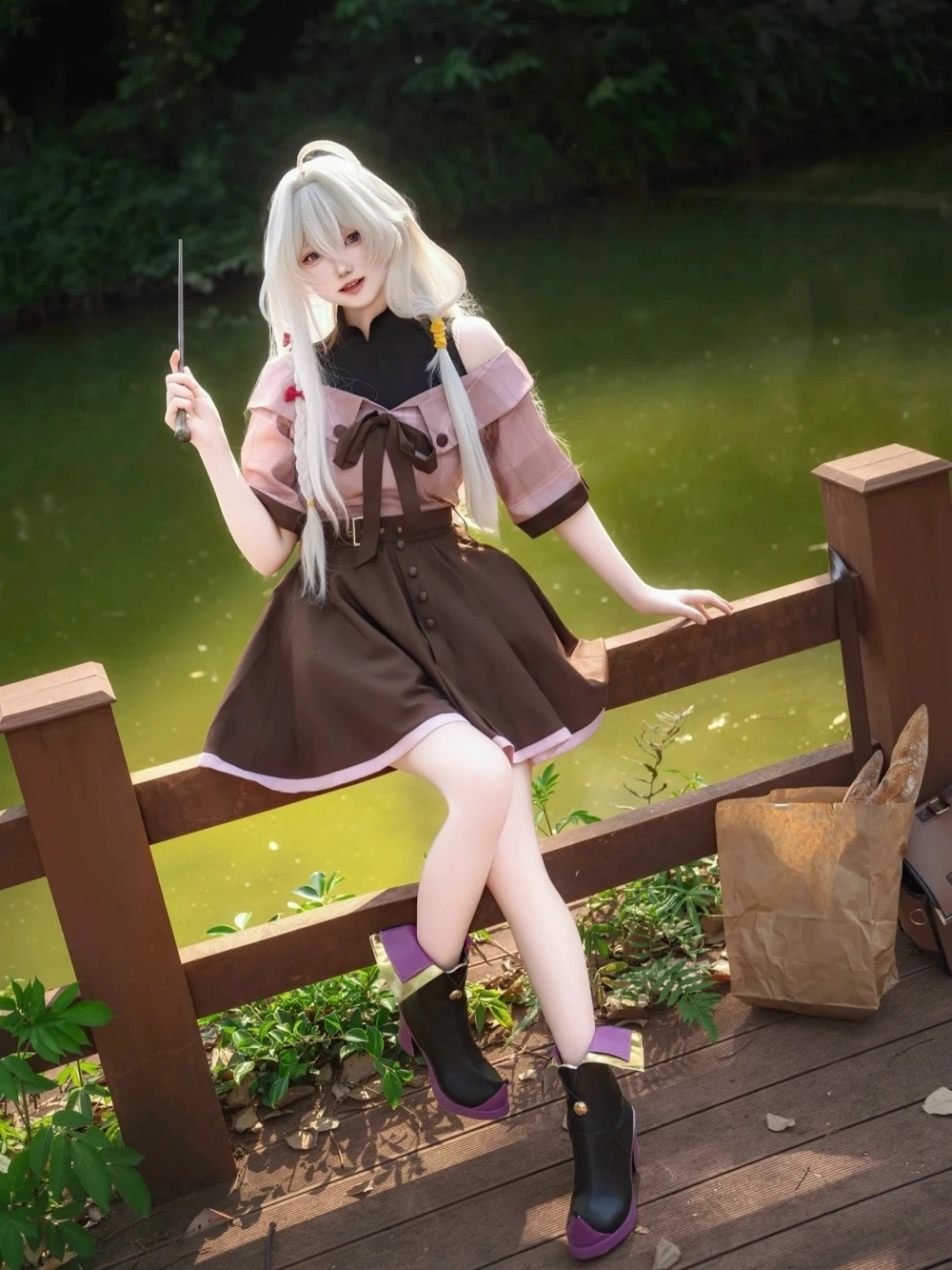 Ảnh elaina cosplay nhân vật chính