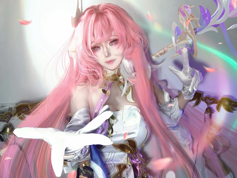 elysia cosplay ngây thơ trong sáng