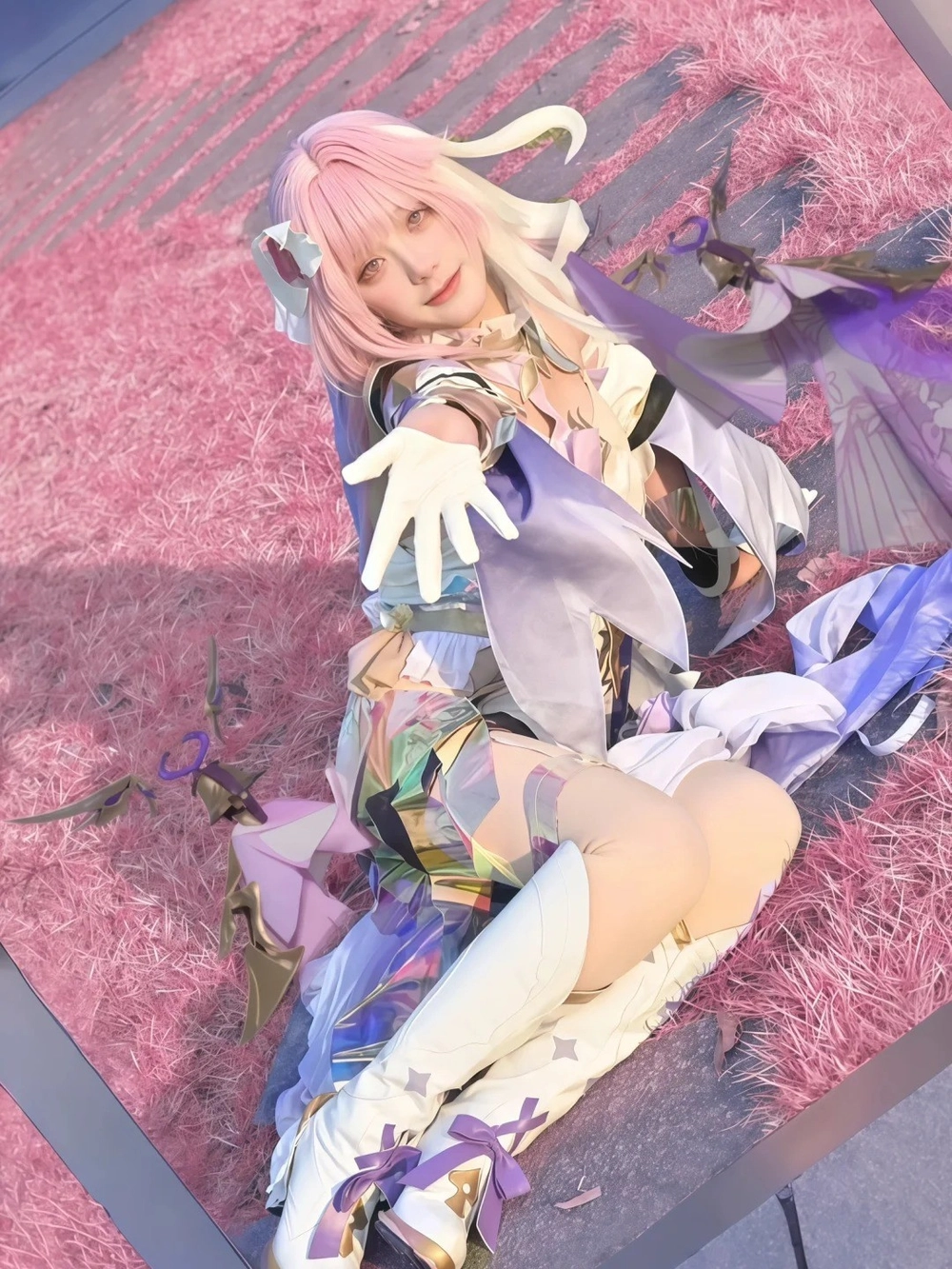 honkai elysia cosplay lung linh quyến rũ