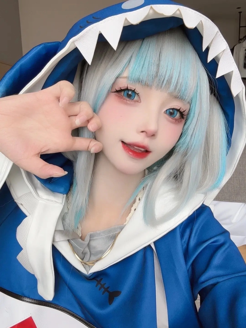 Hình Gura cosplay cute