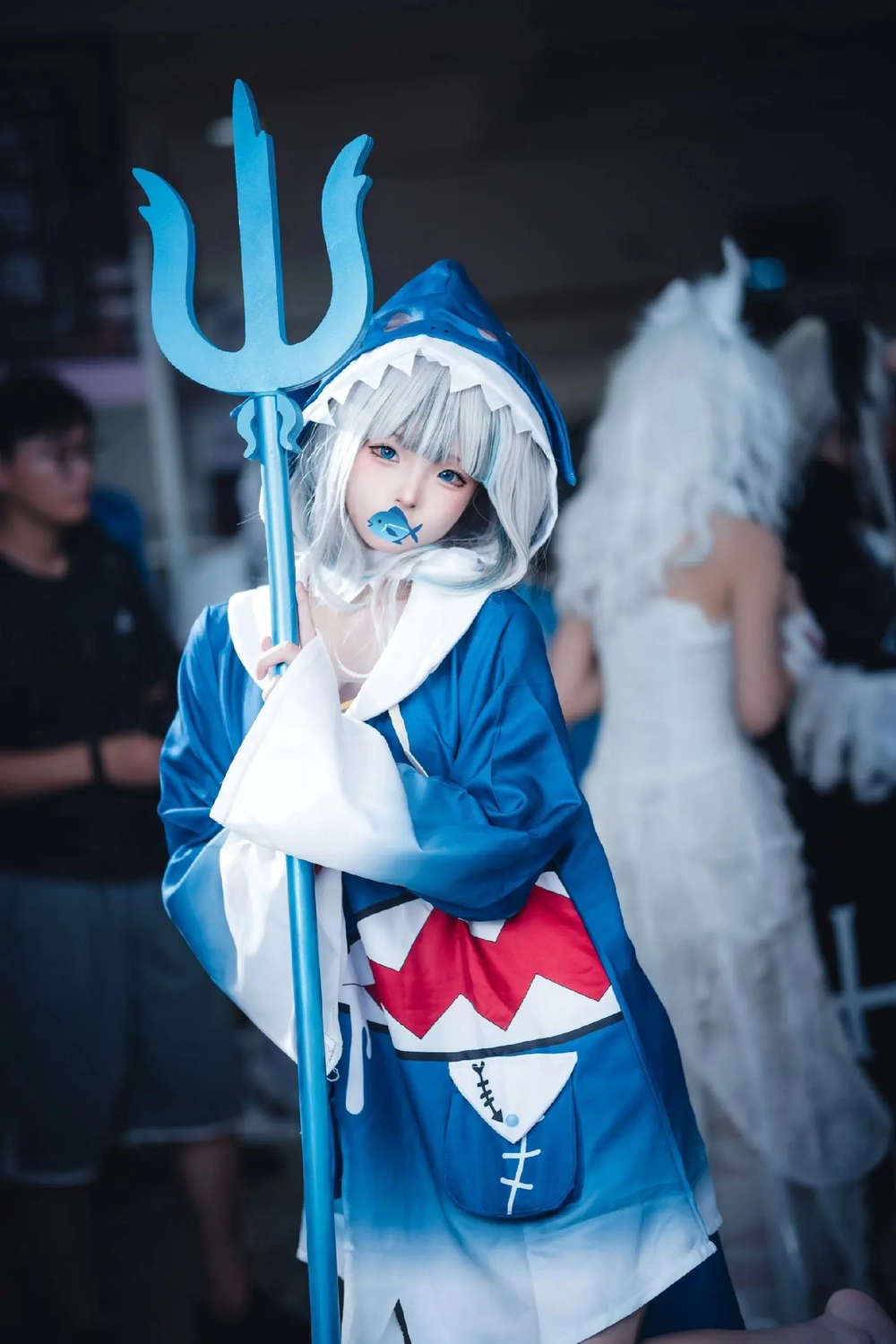 Ảnh Gawr Gura cosplay anime