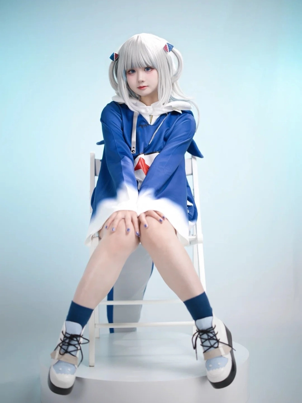 Gura Gura cosplay phong cách anime độc đáo